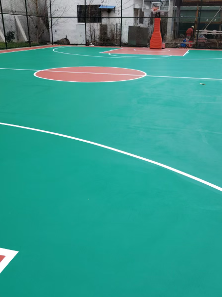 玉门 球场长期使用易出现地面开裂